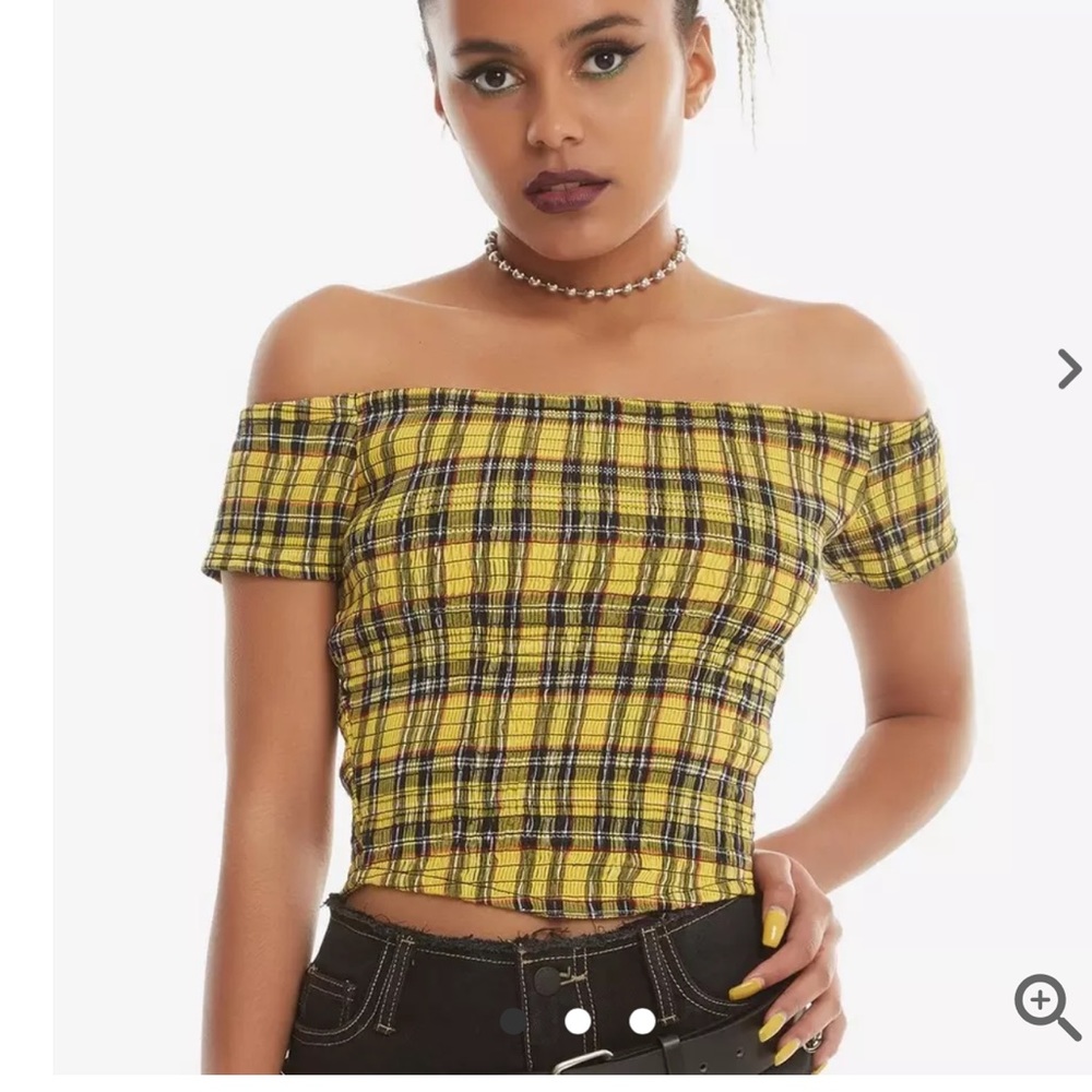 Hot Topic yellow smocked top plus size
